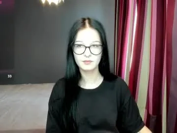 Ninjainia – webcam model profile photo Image 8