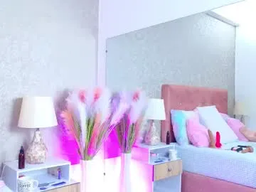 Mikki88K – webcam model profile photo Image 14