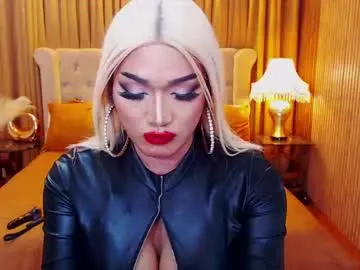 sukubb-overlord – webcam model profile photo Image 9