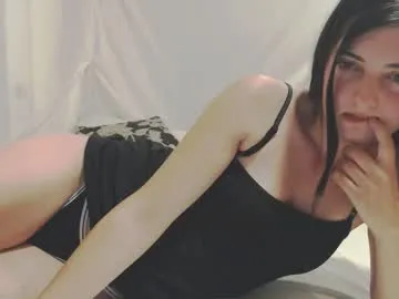 sweetyiris – webcam model profile photo Image 9