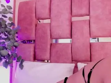 queenofthenights – webcam model profile photo Image 8