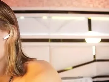 ivyjhonss – webcam model profile photo Image 4