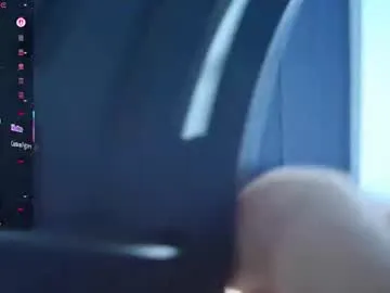 alana15 – webcam model profile photo Image 6