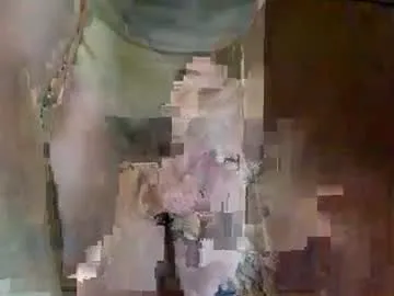 amued_mushroom – webcam model profile photo