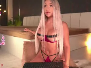 tiffannysins – webcam model profile photo Image 9