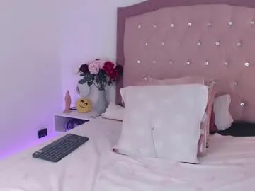 luna_tin – webcam model profile photo Image 15