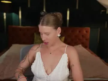 ionatotzke – webcam model profile photo Image 16