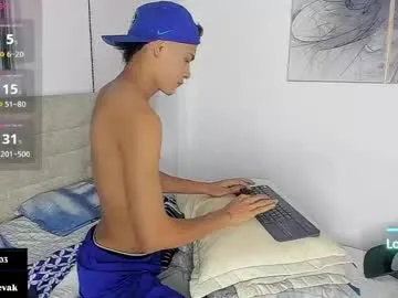 octavarium211 – webcam model profile photo Image 8