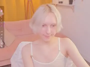 hina_porn – webcam model profile photo Image 15