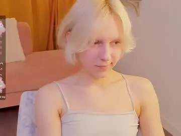 hina_porn – webcam model profile photo Image 6