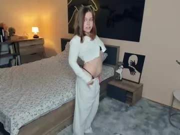 latoriacosner – webcam model profile photo Image 2