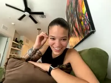 SweetBunnyGF – webcam model profile photo Image 2