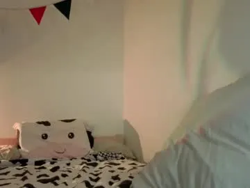 yuu-to-desu – webcam model profile photo Image 2