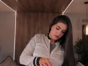 mara_swan_ – webcam model profile photo Image 8