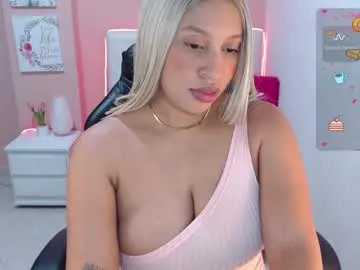 hina_porn – webcam model profile photo Image 10