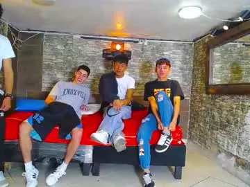 octavarium211 – webcam model profile photo Image 10