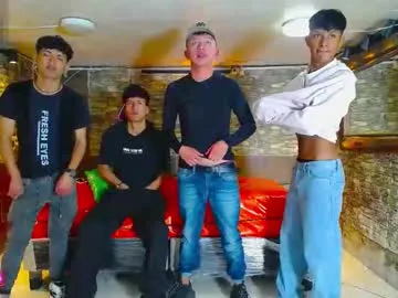 octavarium211 – webcam model profile photo Image 3