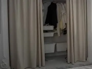 -AngelAri- – webcam model profile photo Image 2