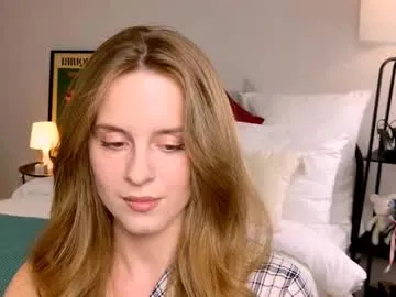 loya_best – webcam model profile photo Image 13