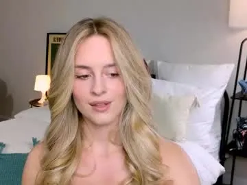 loya_best – webcam model profile photo Image 18