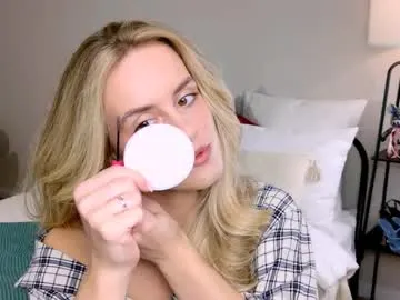 loya_best – webcam model profile photo Image 19