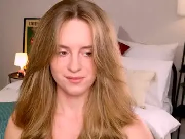 loya_best – webcam model profile photo Image 7