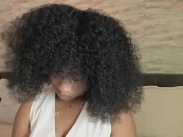 joannelson – webcam model profile photo Image 16