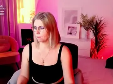 ruby_amor – webcam model profile photo Image 16