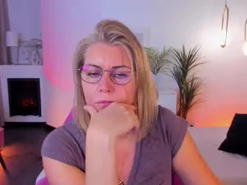 ruby_amor – webcam model profile photo Image 19