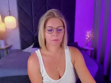 ruby_amor – webcam model profile photo Image 8