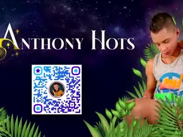 LinaTwins – webcam model profile photo Image 13