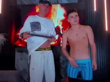 R0422 – webcam model profile photo Image 18