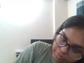 raisawetsx – webcam model profile photo Image 13