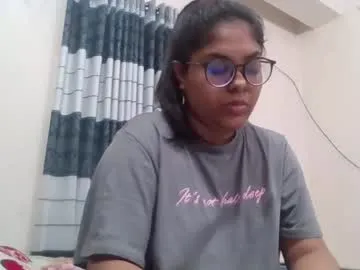 raisawetsx – webcam model profile photo Image 15