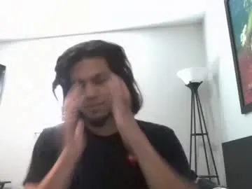 drinklinov – webcam model profile photo Image 4