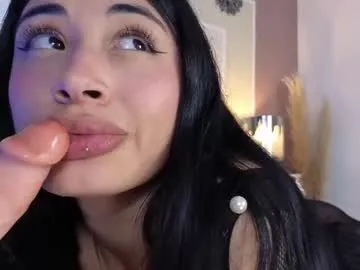 millemimi – webcam model profile photo Image 2