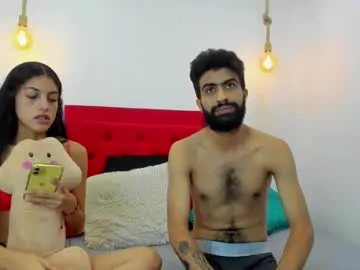 roouse – webcam model profile photo Image 14