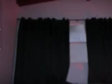 doll_waif – webcam model profile photo Image 12