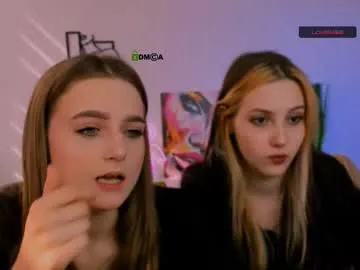 savagesweethearts – webcam model profile photo Image 6