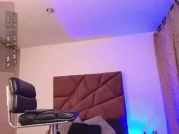 octavarium211 – webcam model profile photo Image 14