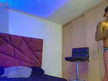 octavarium211 – webcam model profile photo Image 18