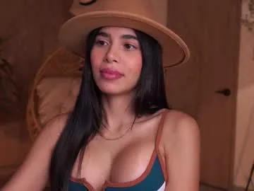 bozhenanude – webcam model profile photo Image 10