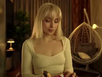 MAIMAI-club – webcam model profile photo Image 2