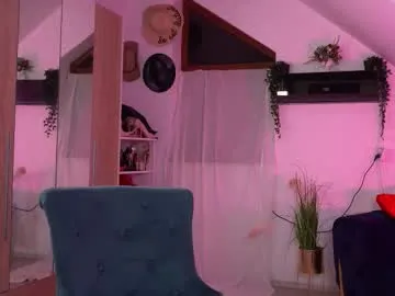 nayecloud – webcam model profile photo Image 14