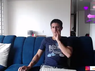 savagesweethearts – webcam model profile photo Image 2