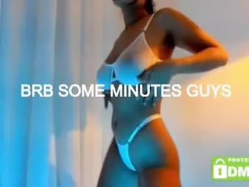 Linnea – webcam model profile photo Image 19