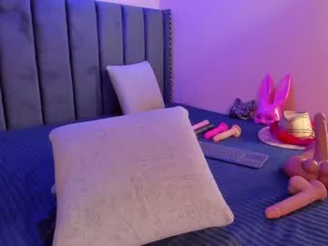 hina_porn – webcam model profile photo Image 6