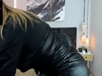 shellyboom – webcam model profile photo Image 15