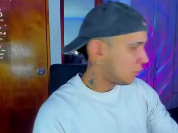 IORio2 – webcam model profile photo Image 13