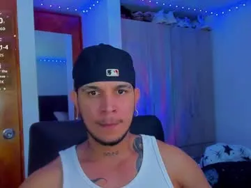 IORio2 – webcam model profile photo Image 17